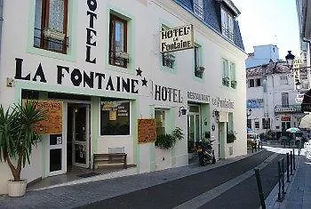 La Fontaine Hotel *