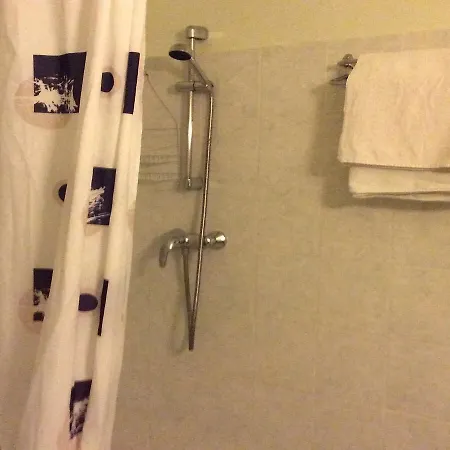 La Fontaine Hotell Lourdes